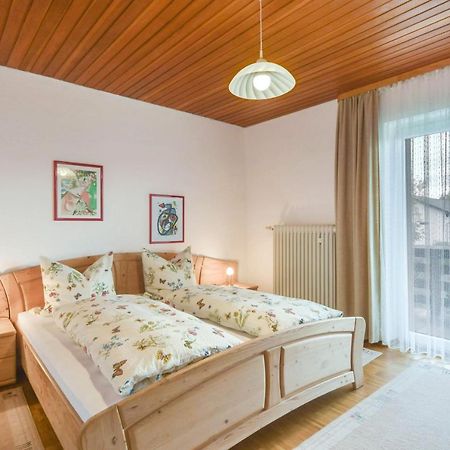 Ferienwohnung Wennesz 1 Chieming Exteriör bild