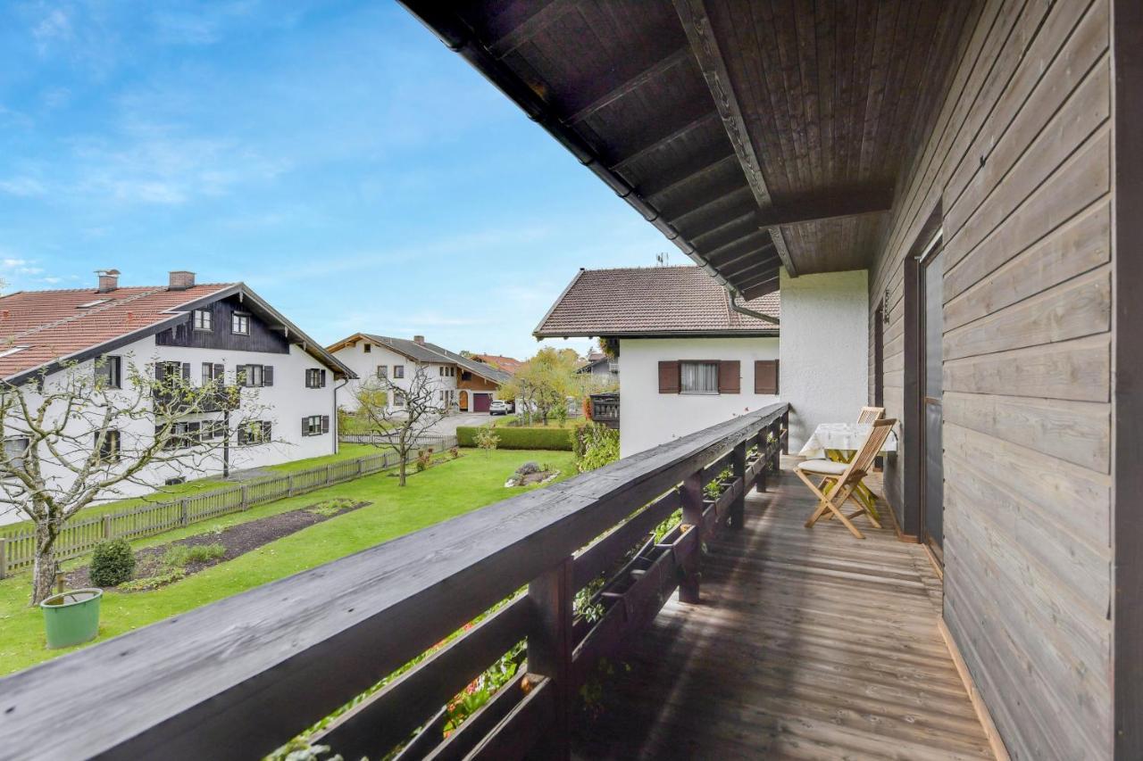 Ferienwohnung Wennesz 1 Chieming Exteriör bild