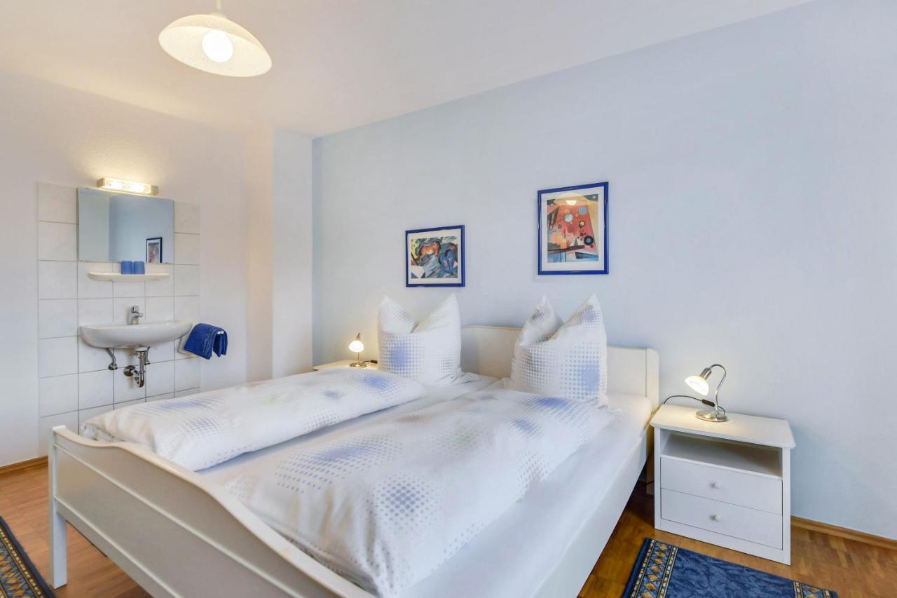 Ferienwohnung Wennesz 1 Chieming Exteriör bild